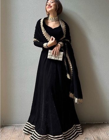 Luxe Velvet Lehenga Choli With Dupatta