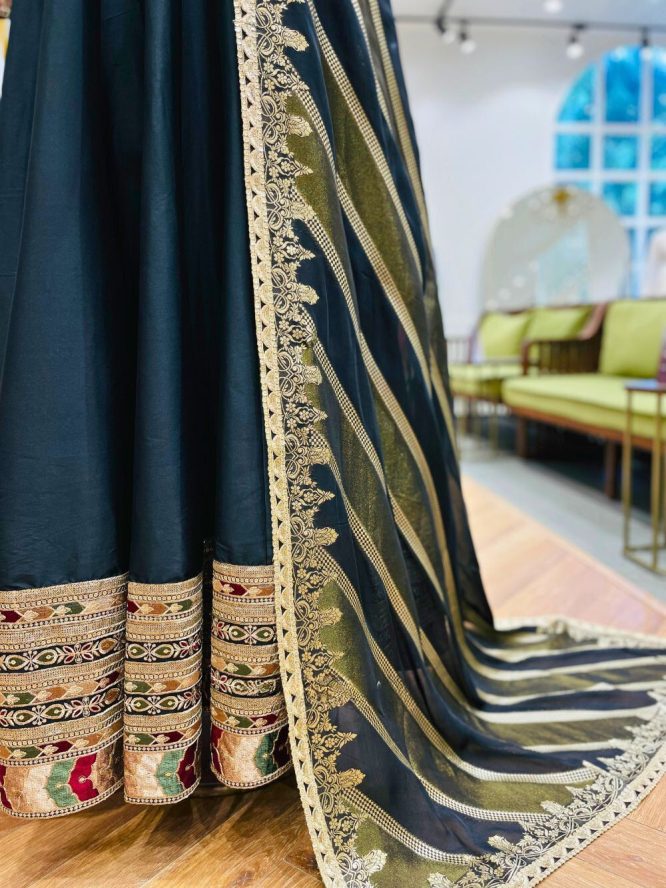 Koyal Anarkali Suit Set