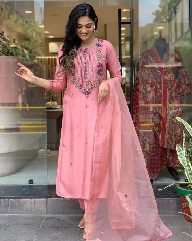 Rose Blush Embroidered Chanderi Suit Set