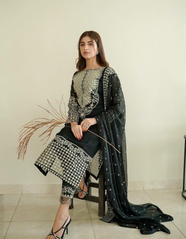 Elegant Black Pure Georgette Pakistani Suit with Embroidery and Dupatta