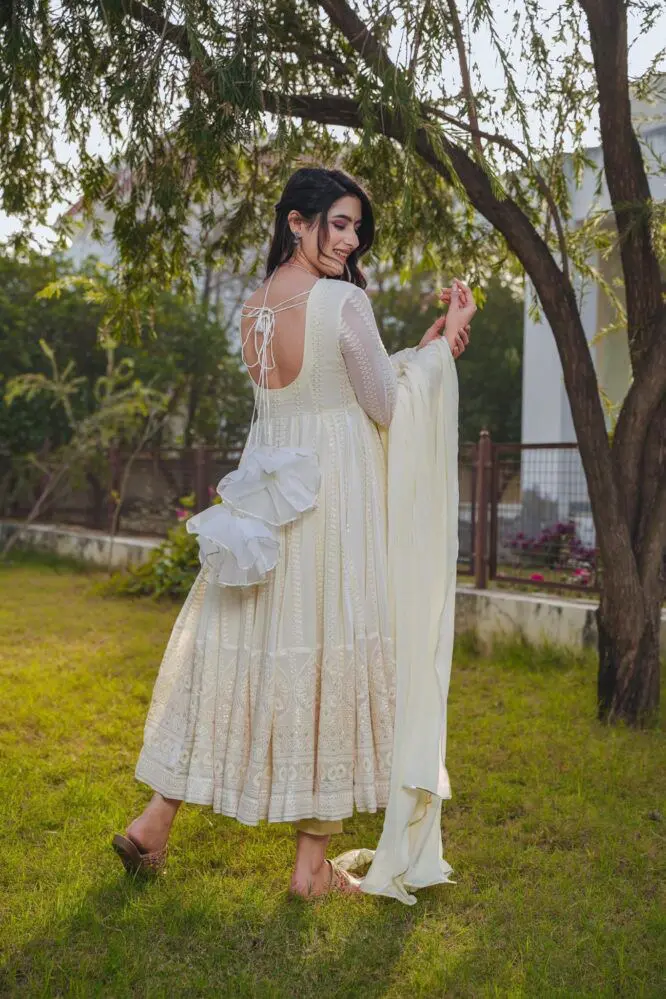 Luxurious Georgette Suit with Intricate Embroidery