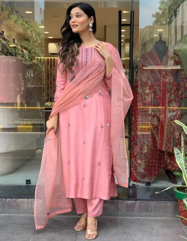 Rose Blush Embroidered Chanderi Suit Set