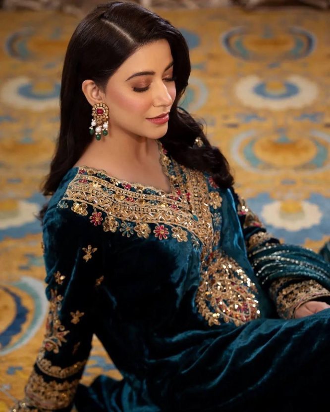 Majestic Teal Velvet Salwar Kameez Set