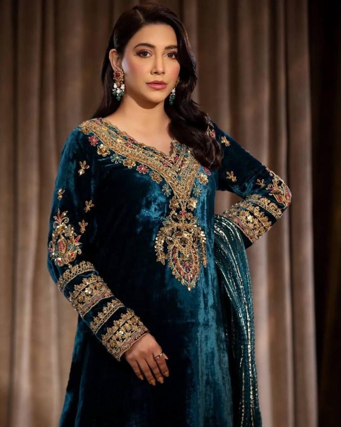 Majestic Teal Velvet Salwar Kameez Set
