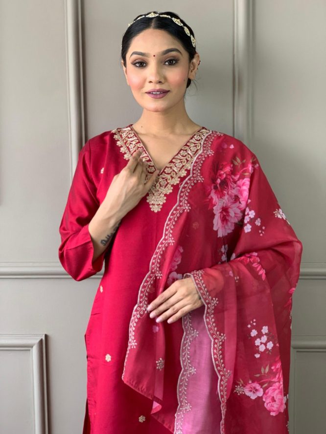 Chanderi Silk Embroidered Kurta Set with Floral Dupatta