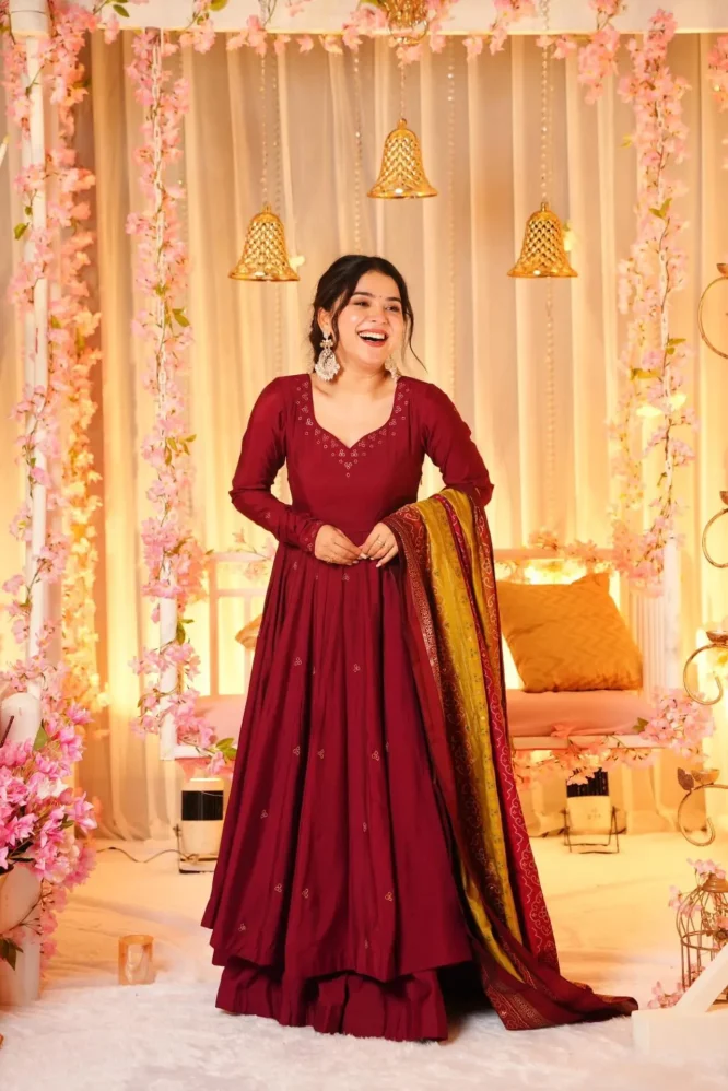 Aarohi Maroon Muslin Set