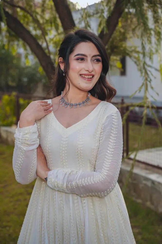 Luxurious Georgette Suit with Intricate Embroidery