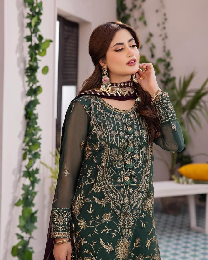 Royal Lahori Embroidered Suit Set