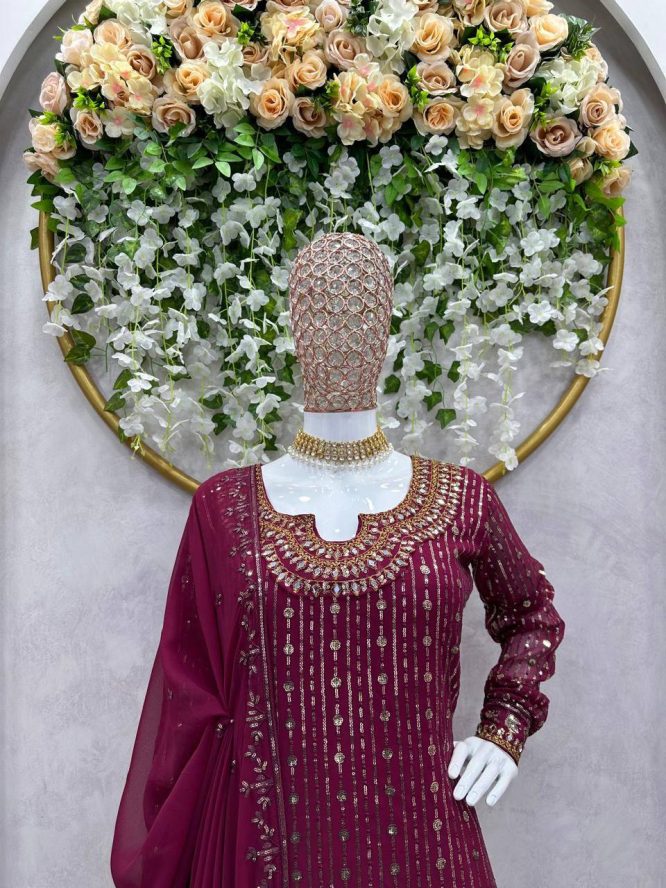 Royal  Intricate Design Kurti Trouser Suit Set With Beautiful Dupatta