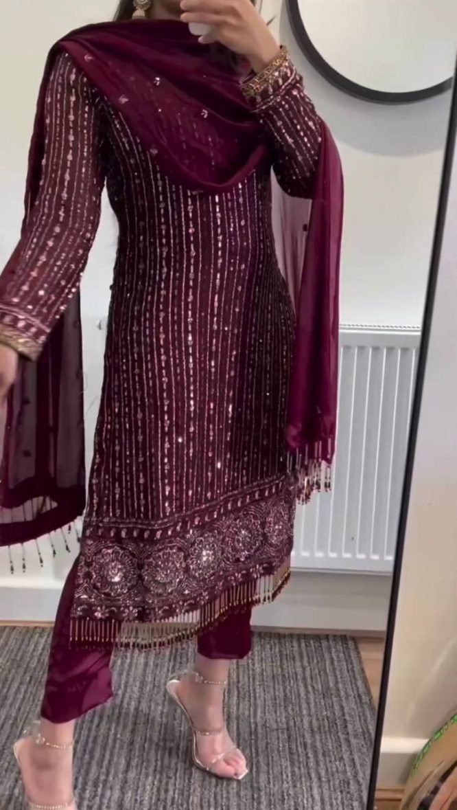 Royal  Intricate Design Kurti Trouser Suit Set With Beautiful Dupatta