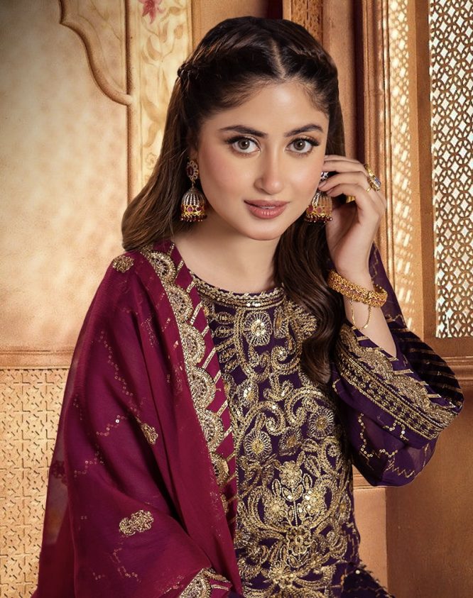 Regal Purple Splendor Ensemble