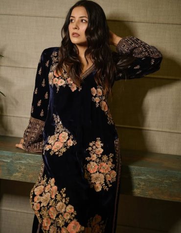 Shehnaz Gill Slay In Royal Velvet Suit
