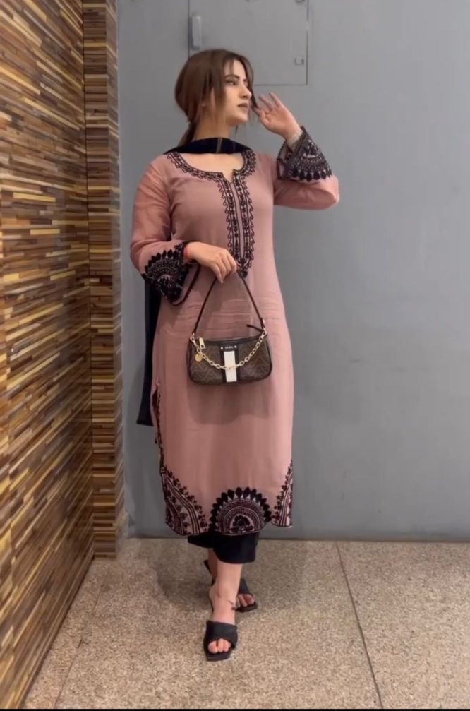 Heavy Chine Work Top With Dupatta