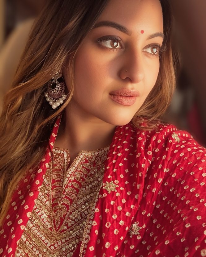 Sonakshi Ratan Raagini Sharara Set