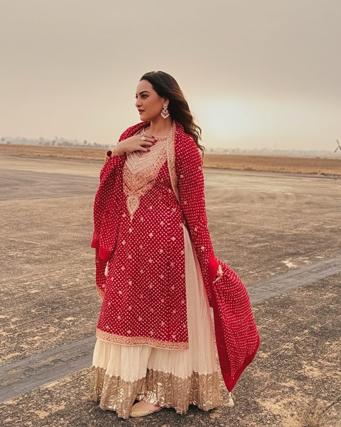 Sonakshi Ratan Raagini Sharara Set