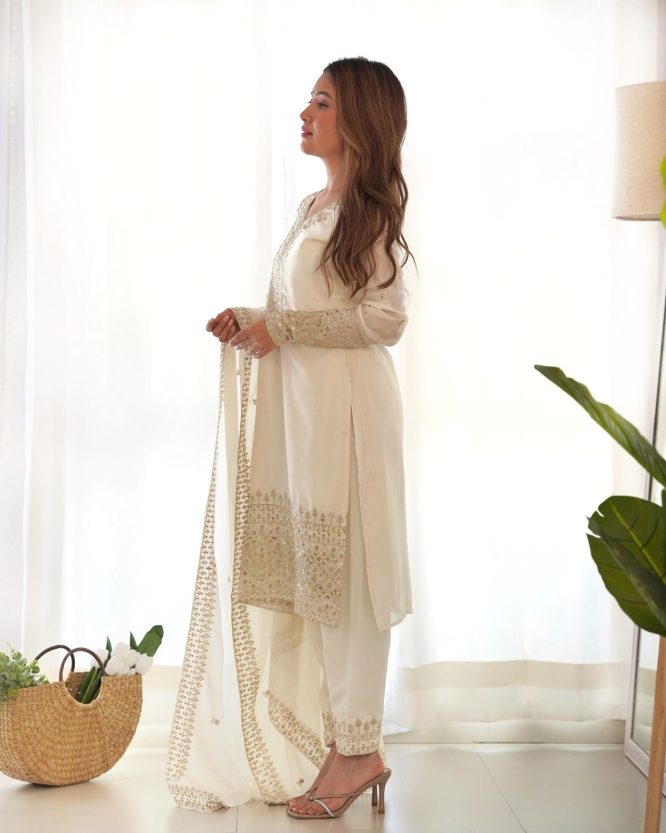 Swan White Suit Set
