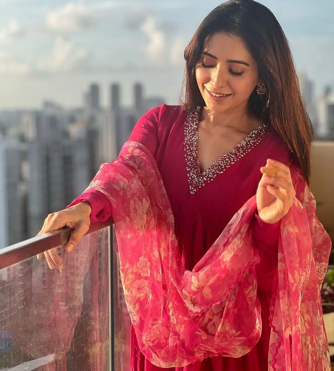 Gulabi Nazakat Floral Embroidered Georgette Anarkali Set