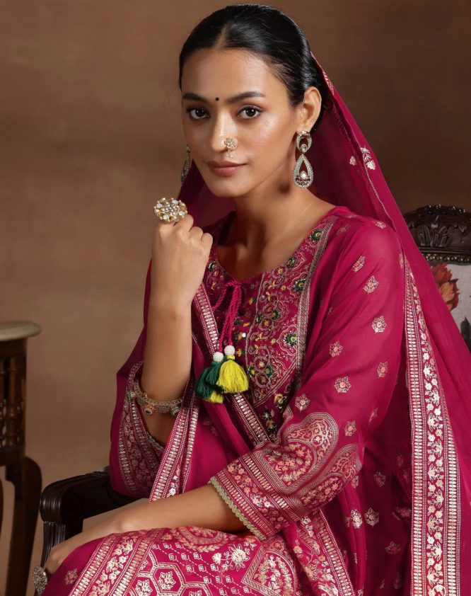 Mehrun Royal Banarasi Anarkali Ensemble