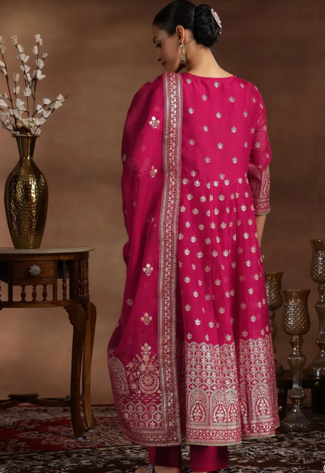 Mehrun Royal Banarasi Anarkali Ensemble