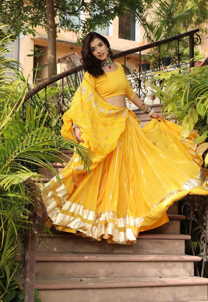 Sunehri Noor  Lehenga Set
