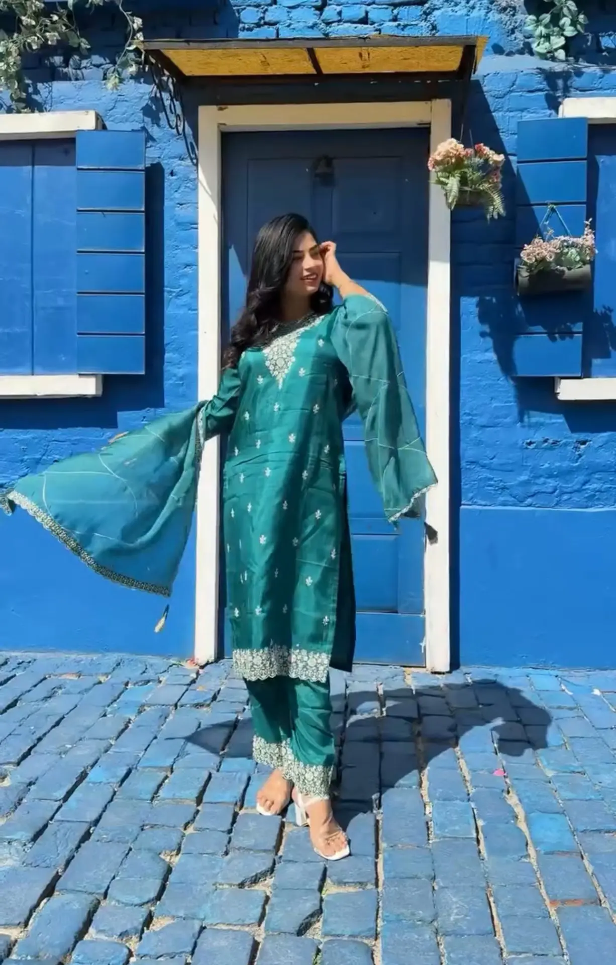 Noor-E-Naira Embroidered Silk Salwar Suit Set