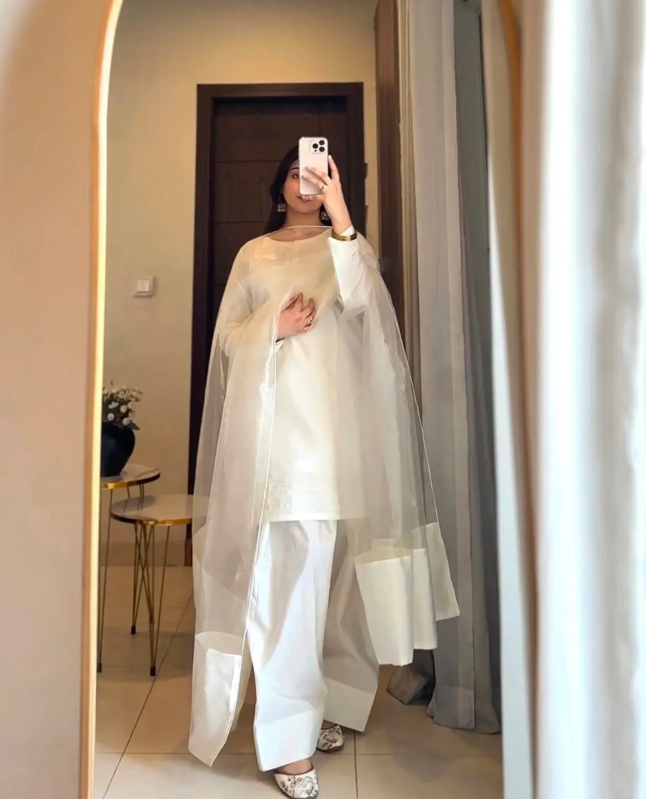 Mahira  Farshi Salwar Kameez Set