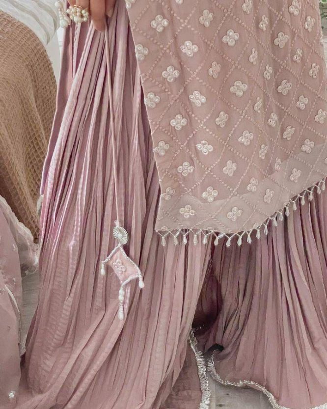 Gulabi Noor Sharara Set