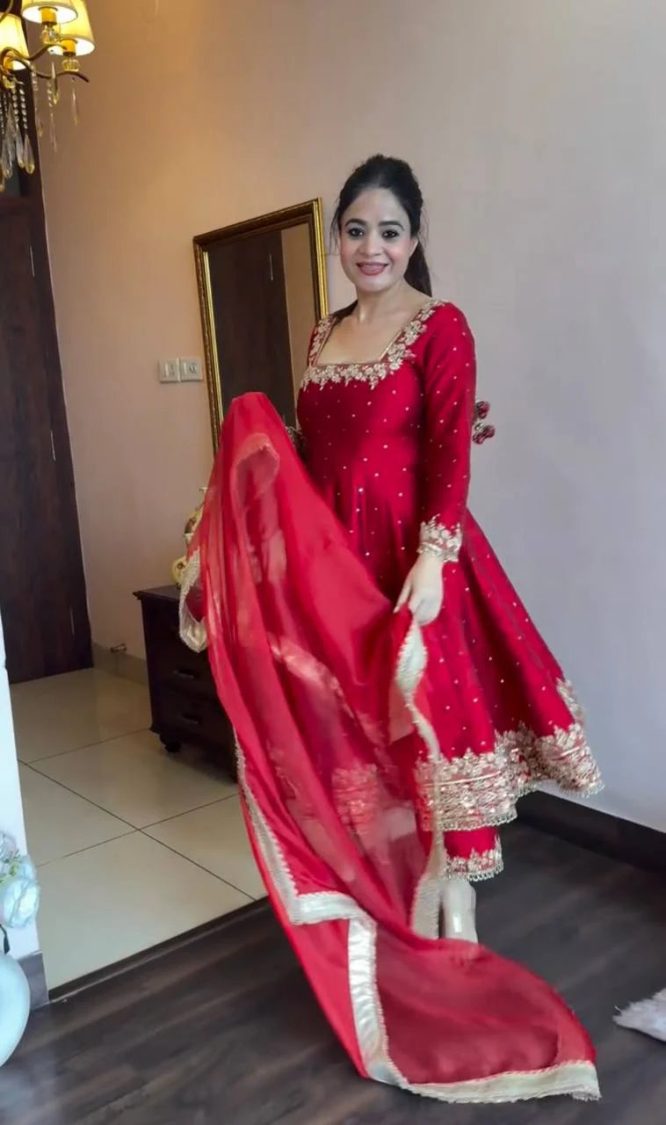 Prachi's' Red Havy Vichitra Royal Elegant Suit Set