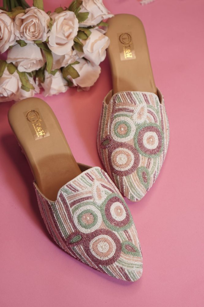 eti (Heel mule)