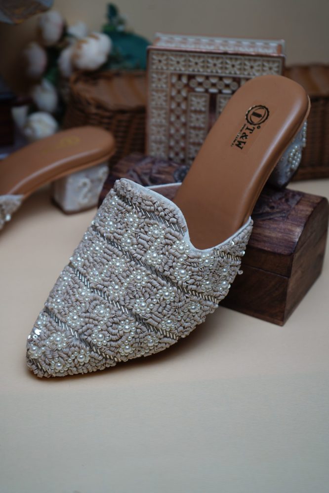 Blair (Heel Mule)