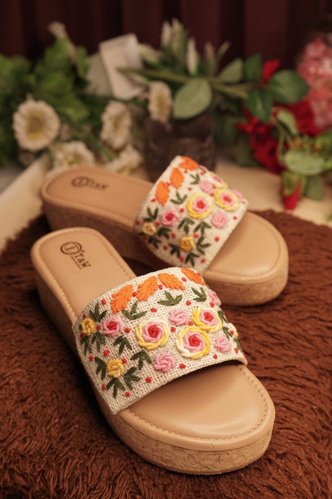 Saniya (Cork Heel)