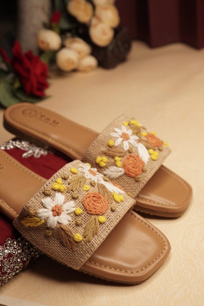 Vedhika Flip Flop