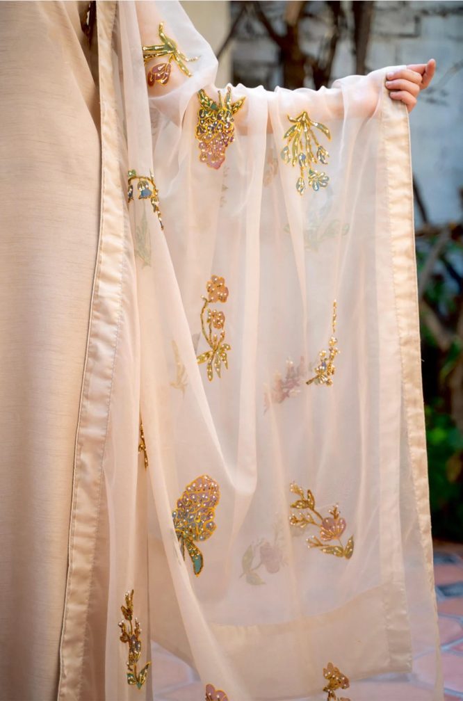 Samara Straight Elegance Ensemble