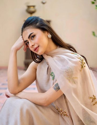 Samara Straight Elegance Ensemble