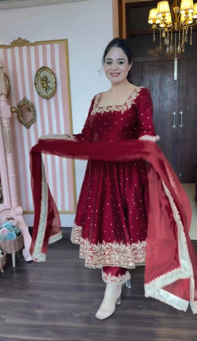 Prachi's' Maroon Coloured Havy Vichitra Royal Elegant Suit Set
