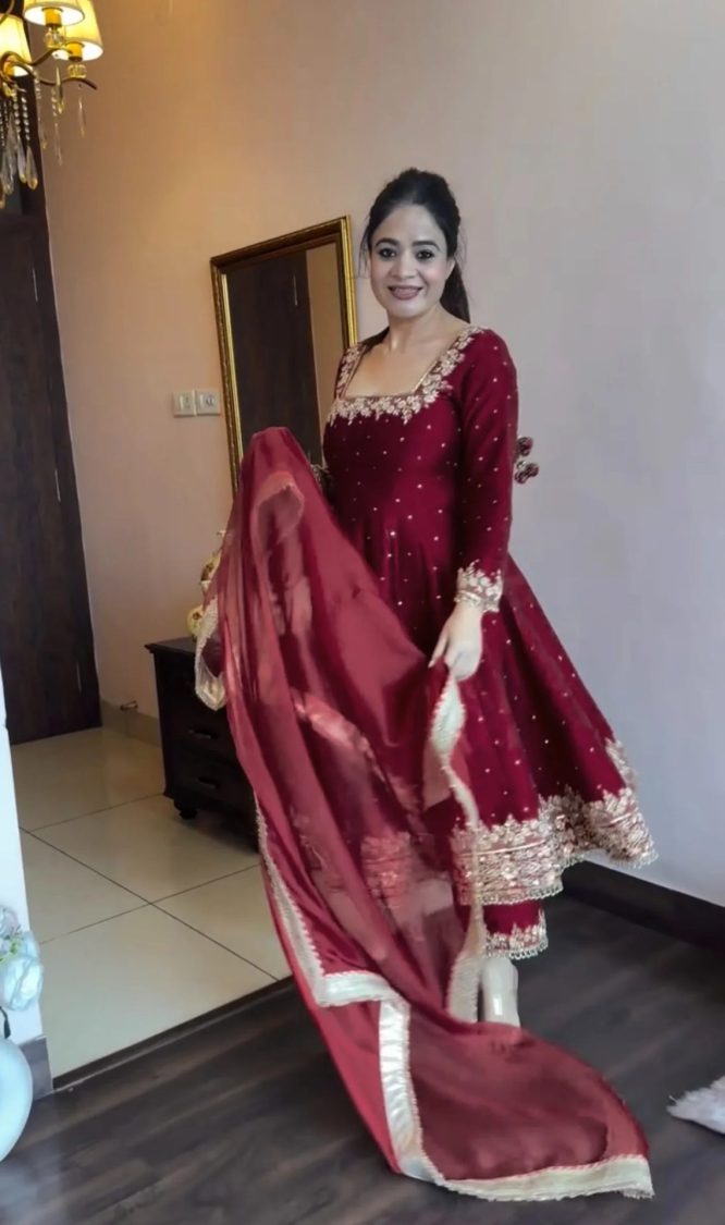 Prachi's' Maroon Coloured Havy Vichitra Royal Elegant Suit Set