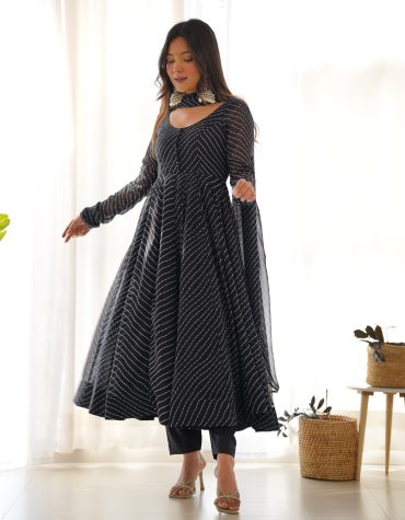 PURE SOFT FOX GEORGETTE LAHERIYA PRINT DKB-264-Black