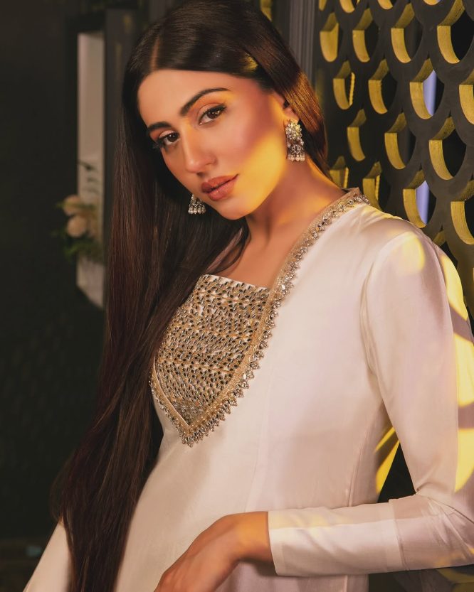 Maryam Mirror Premium Silk Ensemble