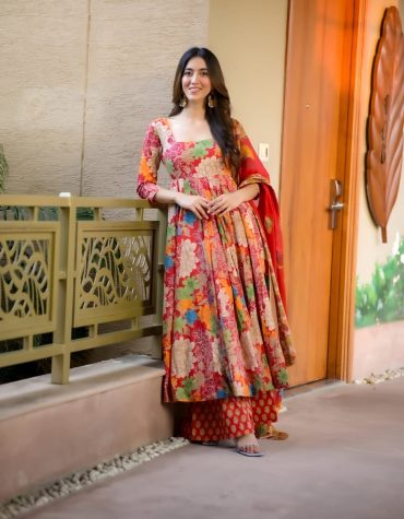 Sadhvi's Muslin Suit Set