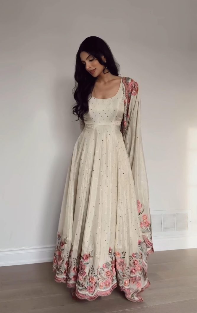Aarushi Heavy Pure Cinon Silk Gown