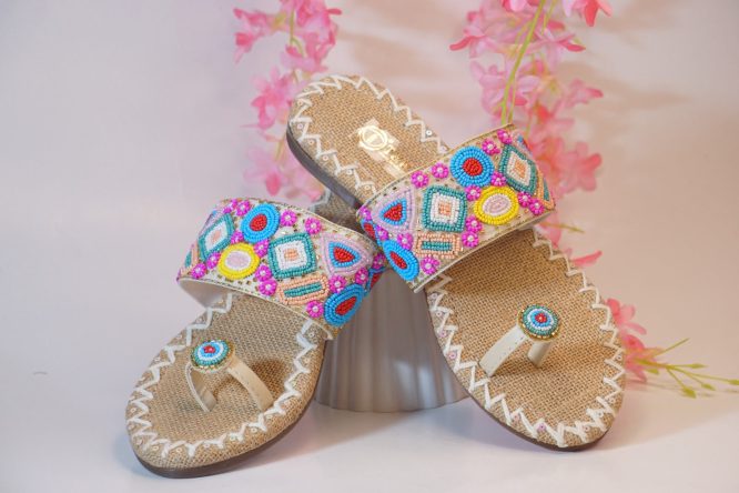 Zoya Thum Chappal
