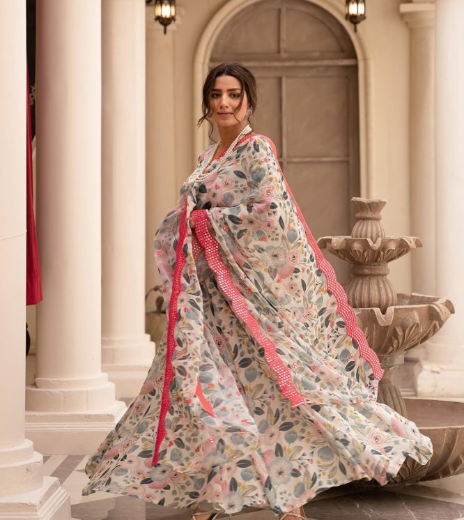 Heena's Printed Desiner Suit Set