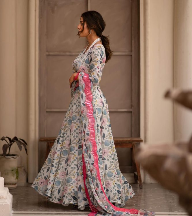 Heena's Printed Desiner Suit Set