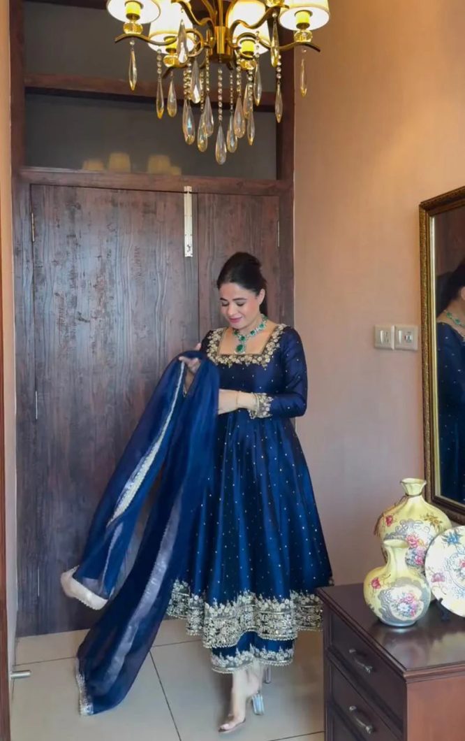Prachi's' Blue Havy Vichitra Royal Elegant Suit Set