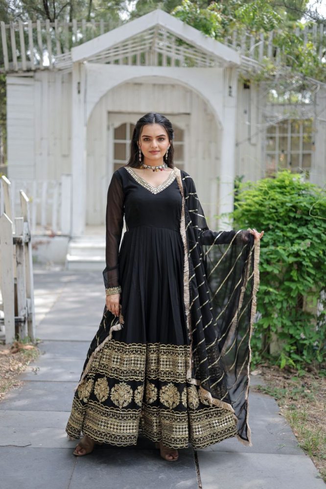 Sandhiya Premium Quality Anarkali Suit Set