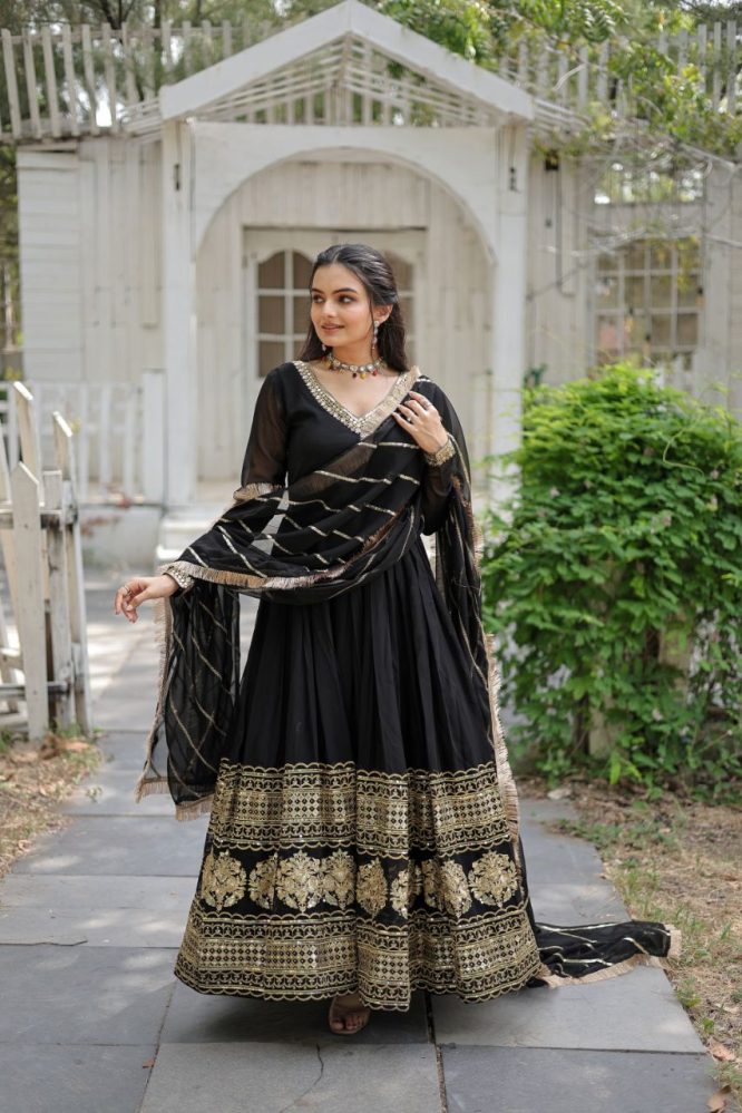 Sandhiya Premium Quality Anarkali Suit Set