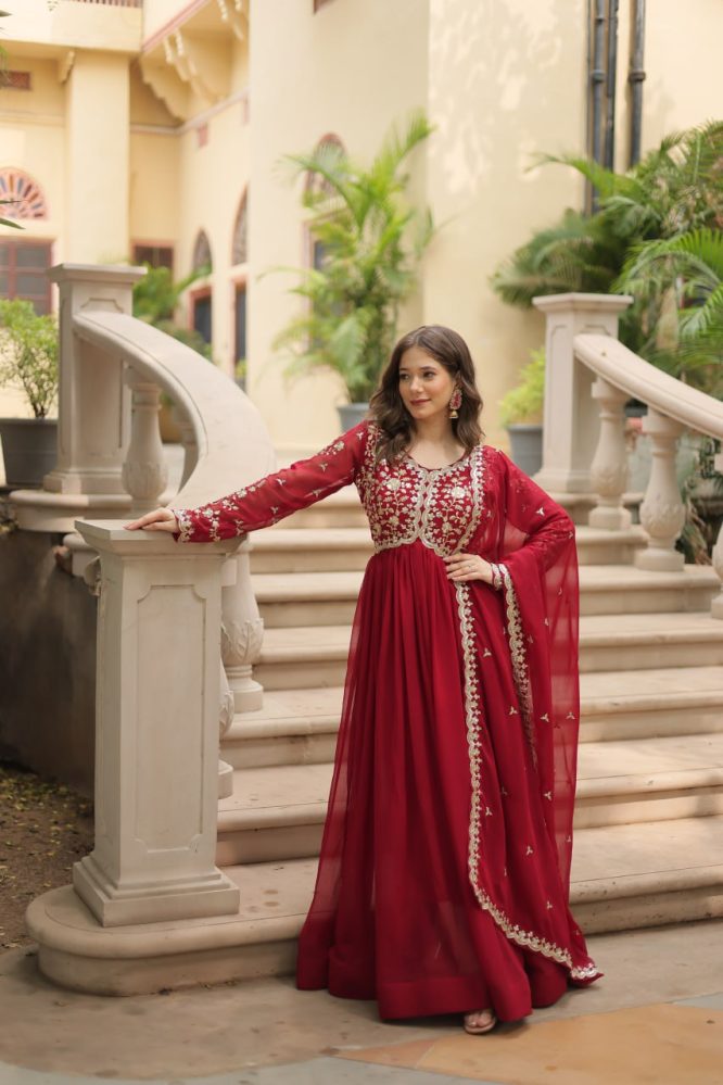 Payal's Blooming Gown With Sequins-Multi Embroidered Work L9195