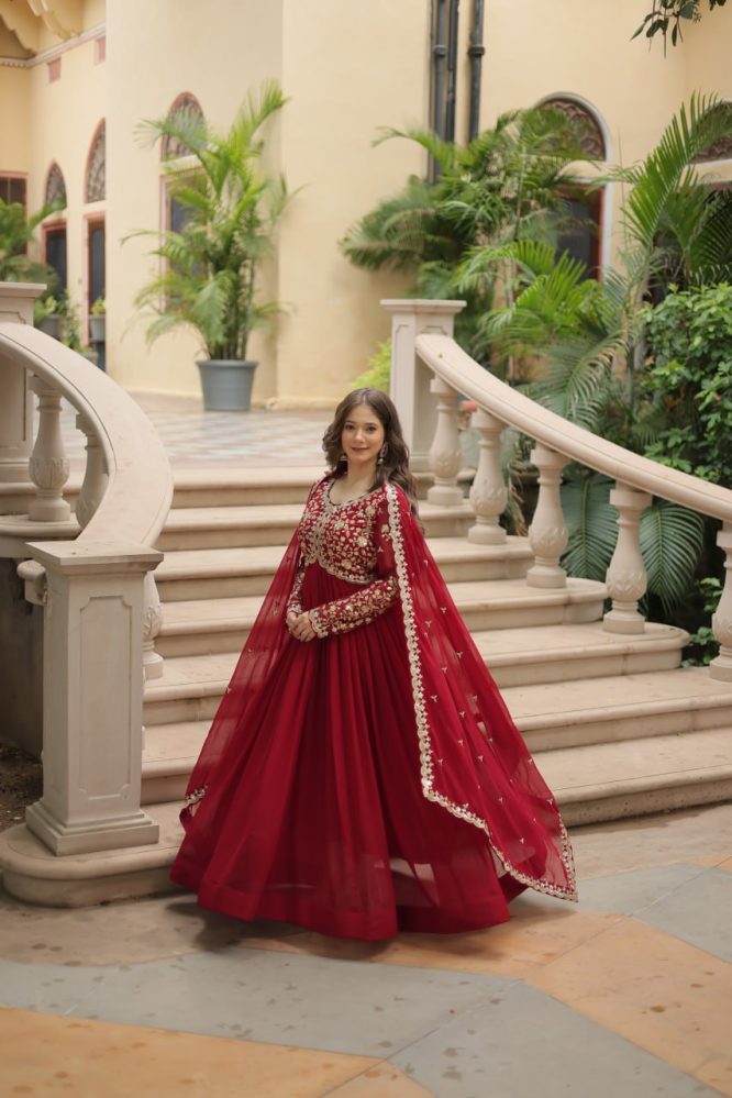 Payal's Blooming Gown With Sequins-Multi Embroidered Work L9195