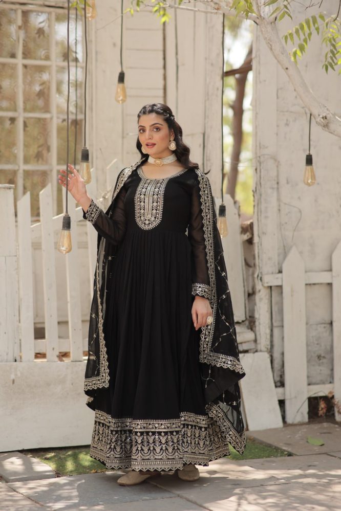 Mitali's Superb Quality Fancy Gown