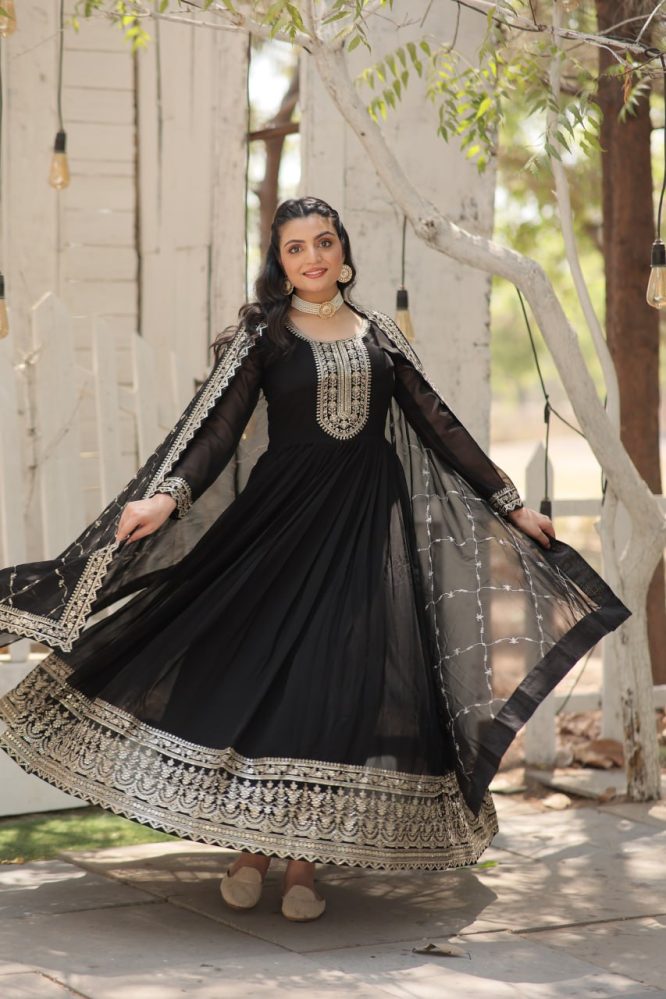 Mitali's Superb Quality Fancy Gown
